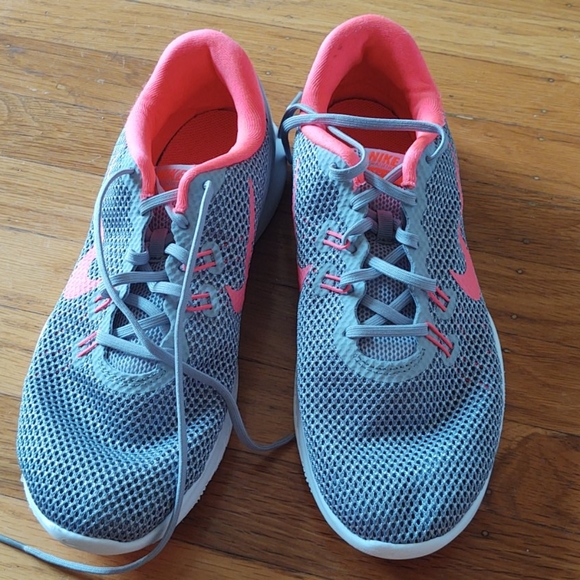 BRAND NEW Nike Flex Tr7 - Picture 2 of 5